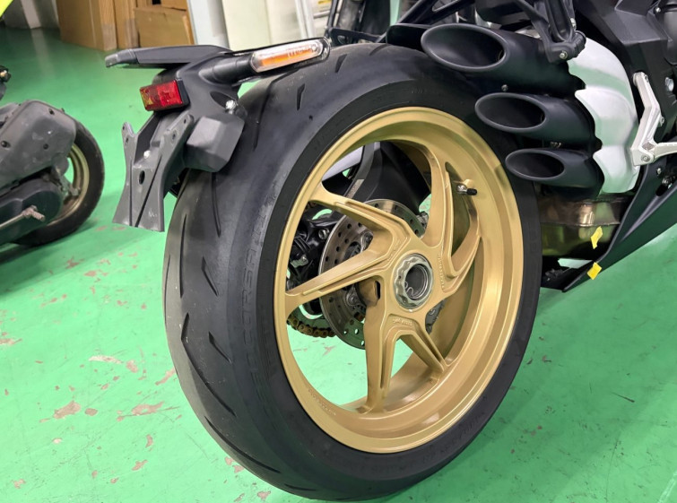 Мотоцикл MV Agusta SUPERVELOCE з пробігом 5503 km