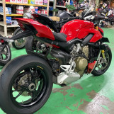 Мотоцикл Ducati STREET FIGHTER V4S з пробігом 19916 km