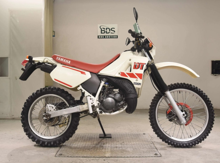 Мотоцикл Yamaha DT200R с пробегом 13155 km