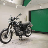 Мотоцикл Yamaha SR400 с пробегом 2363 km