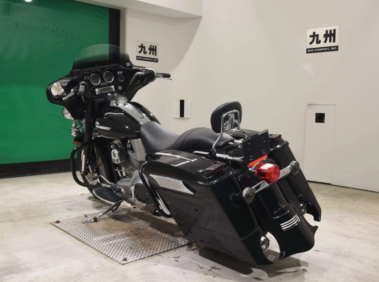 Мотоцикл HD SREET GLIDE FLHX1450 с пробегом 57541 km