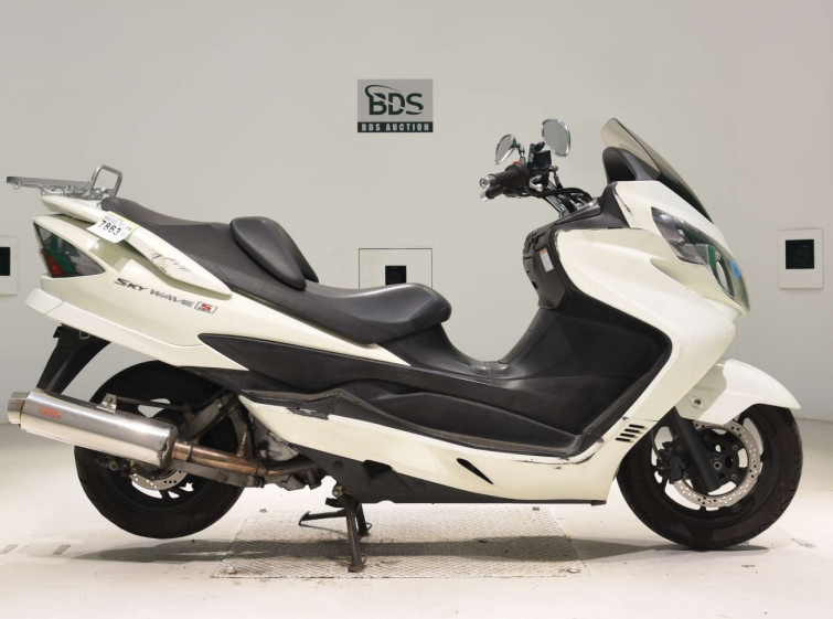 Мотоцикл Suzuki SKYWAVE 250S с пробегом 52435 km