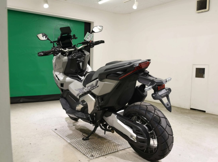 Мотоцикл Honda X-ADV750-2 с пробегом 5546 km