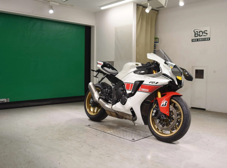 Мотоцикл Yamaha YZF-R1 з пробігом 8730 km