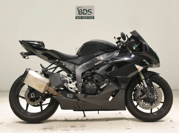 Мотоцикл Kawasaki ZX-6R с пробегом 57699 km
