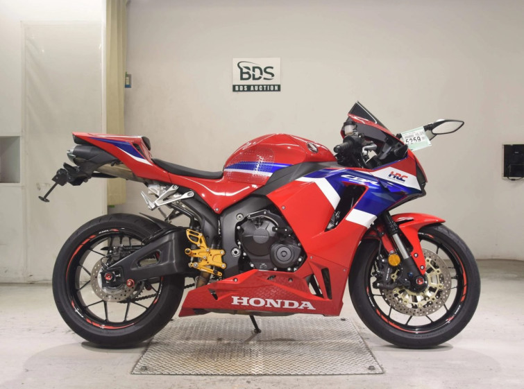 Мотоцикл Honda CBR600RR з пробігом 4245 km