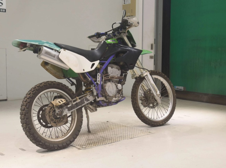 Мотоцикл Kawasaki KLX250SR с пробегом 17930 km