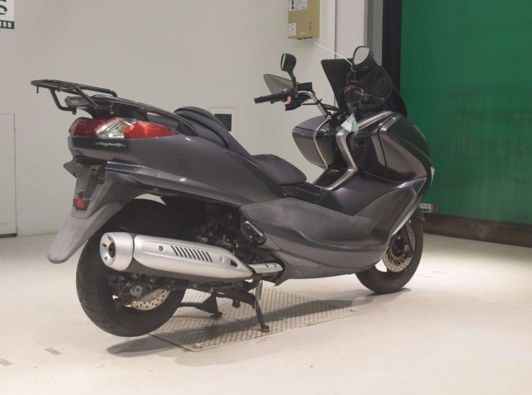 Мотоцикл Yamaha MAJESTY250 з пробігом 15734 km