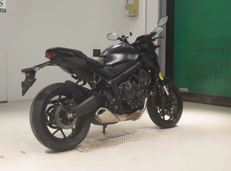 Мотоцикл Honda CB650R з пробігом 5061 km