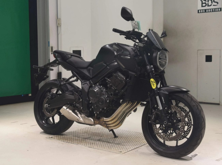 Мотоцикл Honda CB650R з пробігом 5061 km