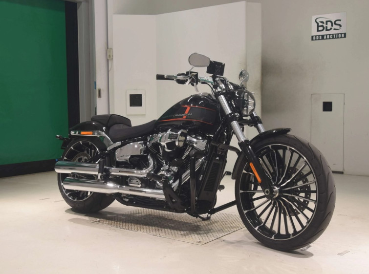 Мотоцикл HD FXBR1920 с пробегом 1995 km