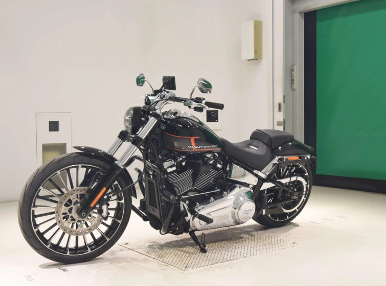 Мотоцикл HD FXBR1920 с пробегом 1995 km