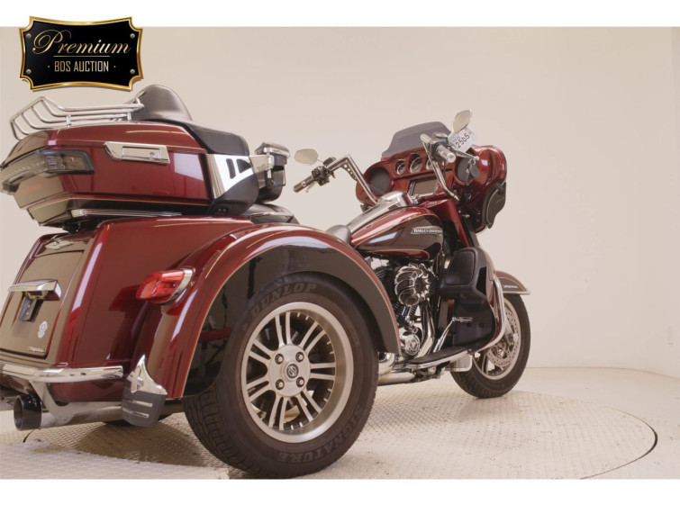 Мотоцикл HD TRI GLIDE ULTRA CLASSIC FLHTCUTG1690 с пробегом 35548 km