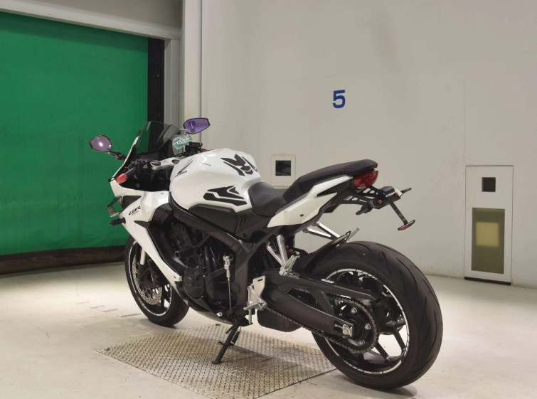 Мотоцикл Honda CB650R с пробегом 26902 km