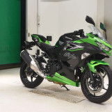 Мотоцикл Kawasaki NINJA400 з пробігом 4107 km