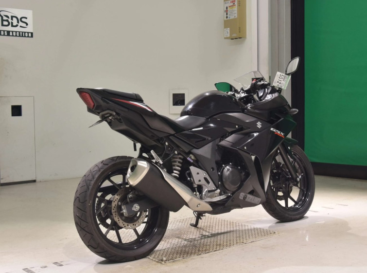Мотоцикл Suzuki GSX250R с пробегом 7093 km