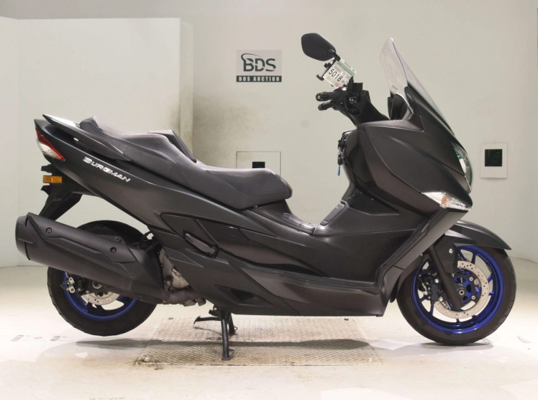 Мотоцикл Suzuki BURGMAN400 с пробегом 19853 km