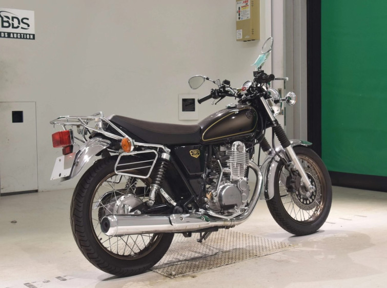 Мотоцикл Yamaha SR400 з пробігом 2405 km