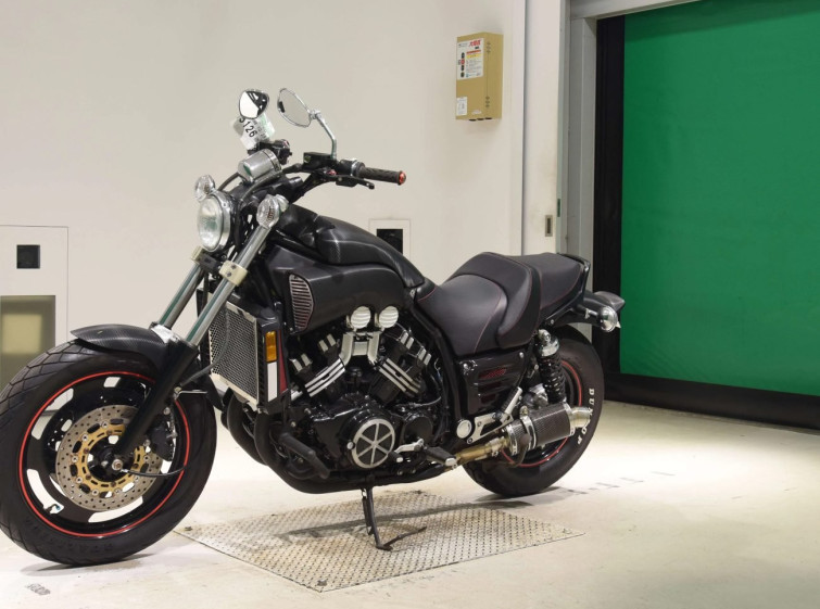 Мотоцикл Yamaha V-MAX1200 з пробігом 27395 km