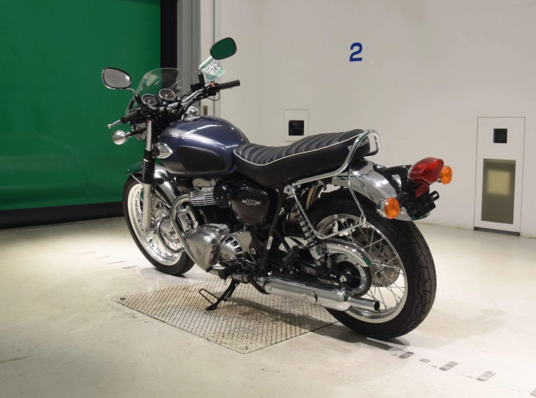 Мотоцикл Kawasaki W800 з пробігом 7272 km