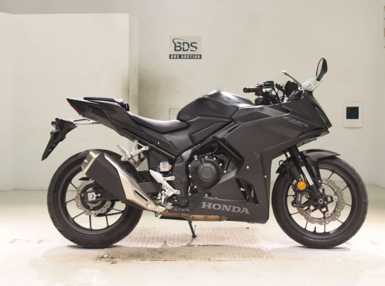 Мотоцикл Honda CBR400R-3 с пробегом 9261 km