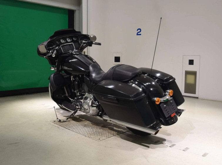 Мотоцикл HD SREET GLIDE FLHX1690 с пробегом 13319 km