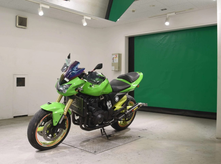 Мотоцикл Kawasaki Z1000 з пробігом 35322 km