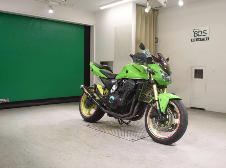 Мотоцикл Kawasaki Z1000 з пробігом 35322 km