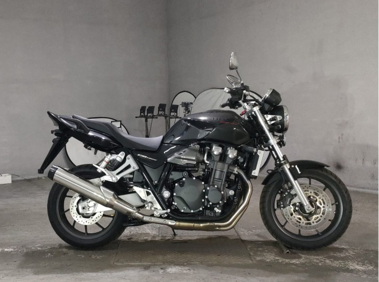 Мотоцикл Honda CB1300SF з пробігом 126 km