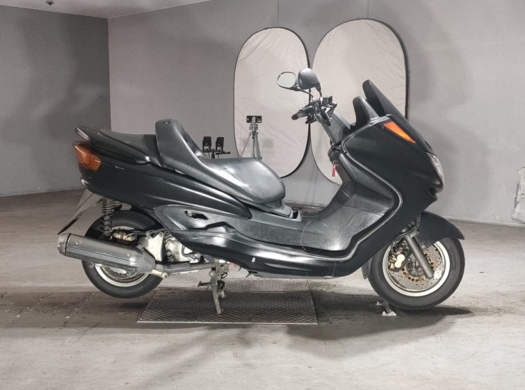 Мотоцикл Yamaha MAJESTY250 с пробегом 35796 km