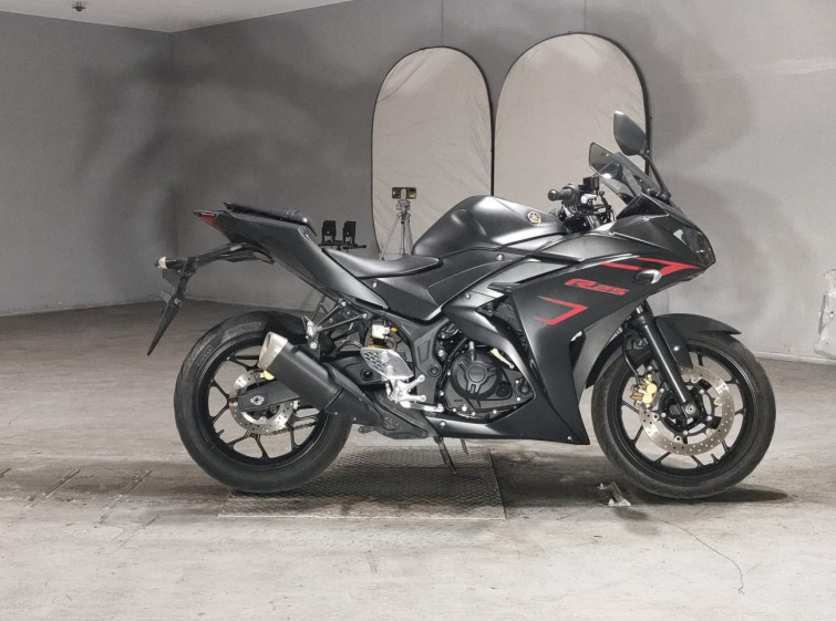 Мотоцикл Yamaha YZF-R25 с пробегом 15749 km
