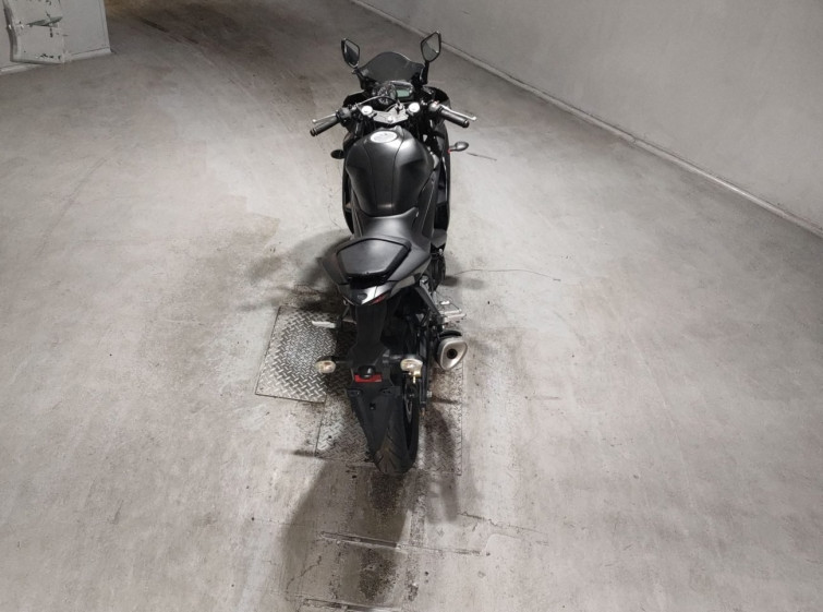 Мотоцикл Yamaha YZF-R25 с пробегом 15749 km