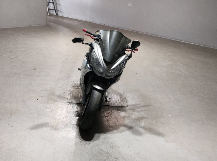 Мотоцикл Kawasaki NINJA400