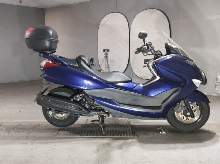 Мотоцикл Yamaha MAJESTY250 с пробегом 19190 km