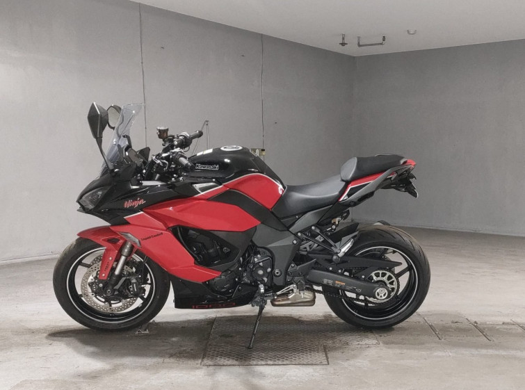 Мотоцикл Kawasaki NINJA1000SX с пробегом 1182 km