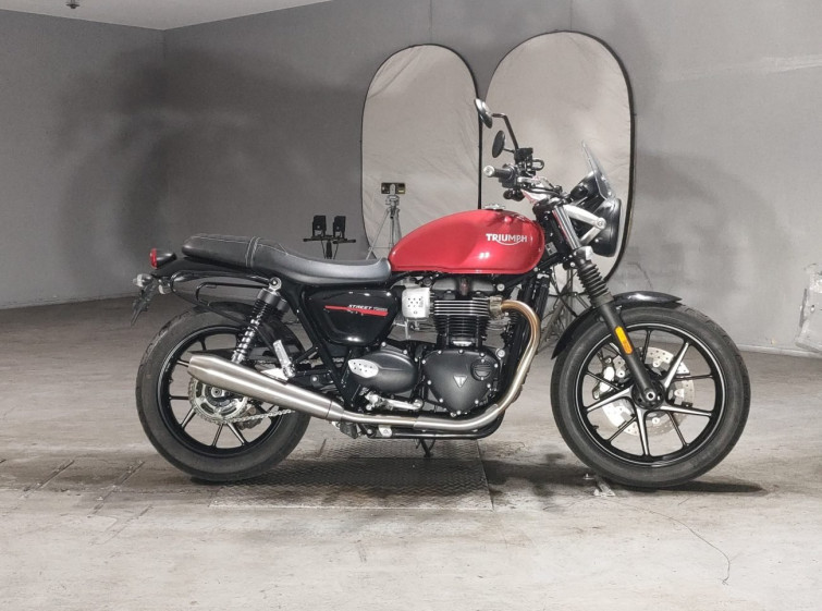 Мотоцикл Triumph STREET TWIN 900 с пробегом 16563 km