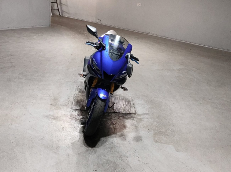 Мотоцикл Yamaha YZF-R25 с пробегом 20143 km