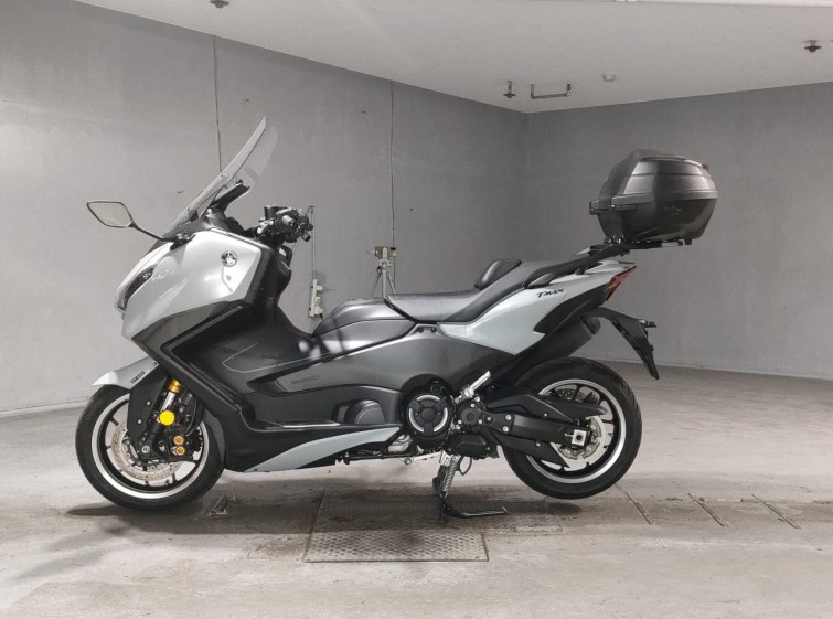 Мотоцикл Yamaha T-MAX560 с пробегом 15279 km