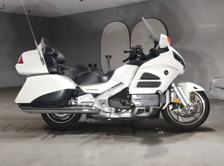 Мотоцикл Honda GL1800 с пробегом 16139 km