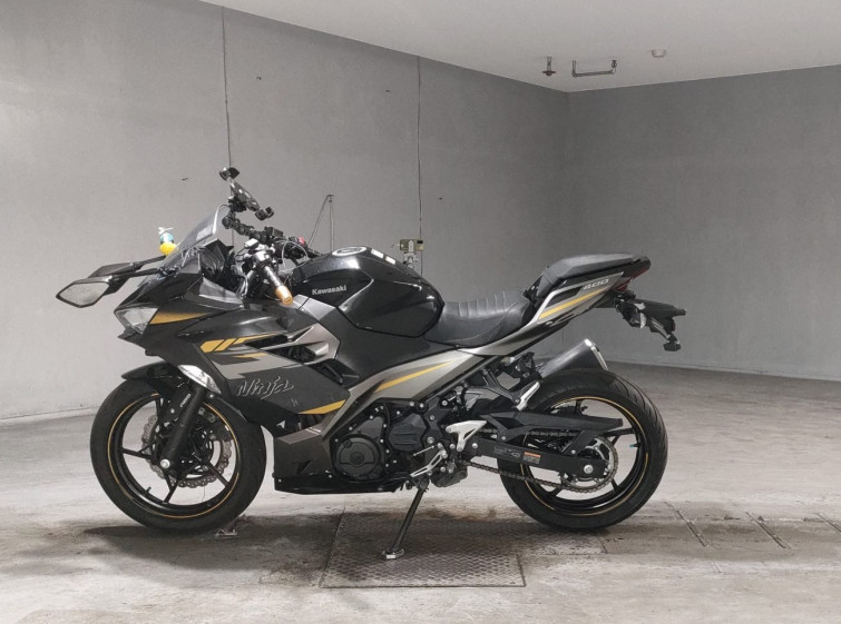 Мотоцикл Kawasaki NINJA400 с пробегом 46894 km