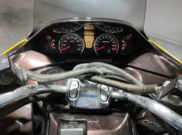 Мотоцикл Suzuki SKYWAVE 250M с пробегом 7722 km