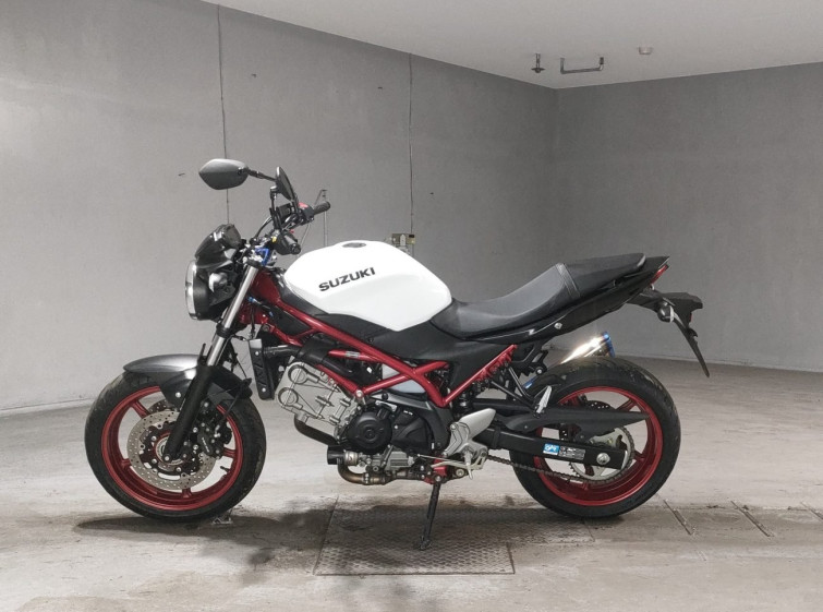 Мотоцикл Suzuki SV650 с пробегом 4845 km
