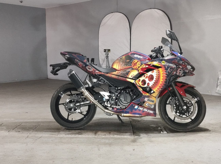 Мотоцикл Kawasaki NINJA400 с пробегом 879 km