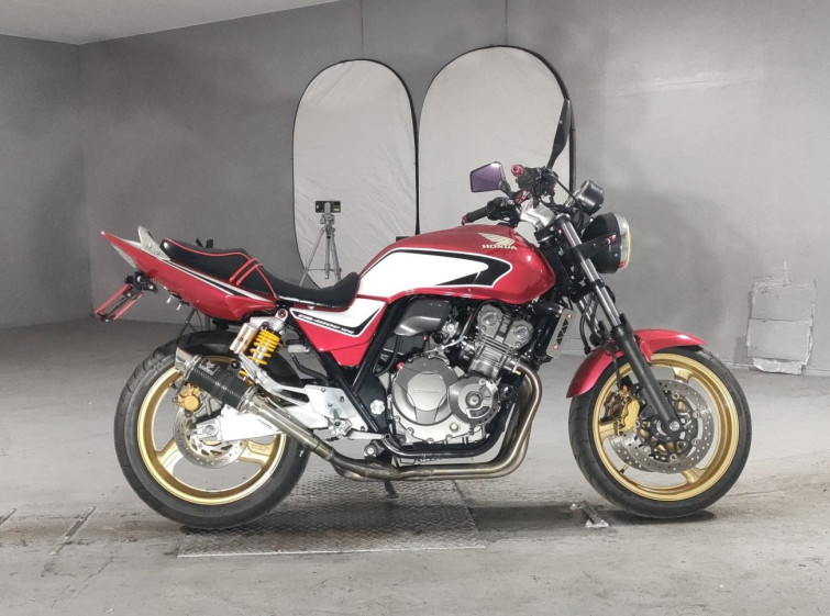 Мотоцикл Honda CB400SFV з пробігом 1569 km