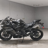 Мотоцикл Kawasaki NINJA ZX-4R SE с пробегом 2926 km