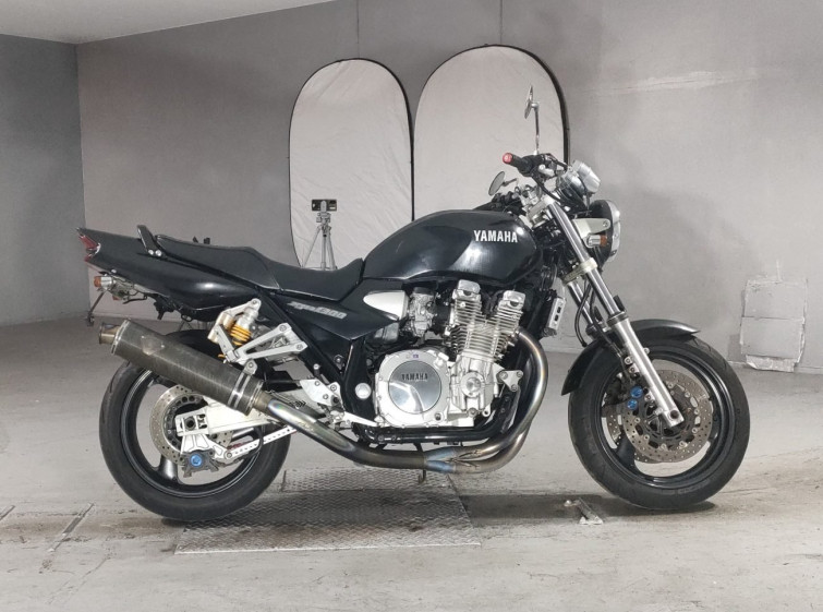 Мотоцикл Yamaha XJR1300 с пробегом 52610 km