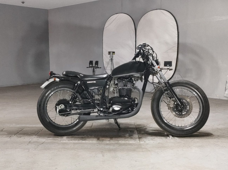 Мотоцикл Kawasaki 250TR з пробігом 9589 km