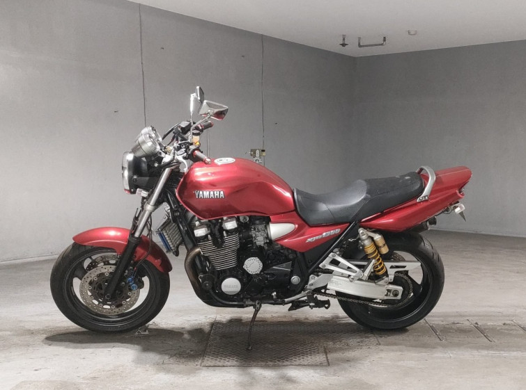 Мотоцикл Yamaha XJR1300
