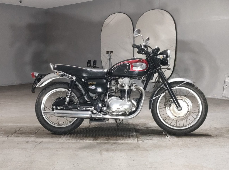 Мотоцикл Kawasaki W650 з пробігом 48211 km