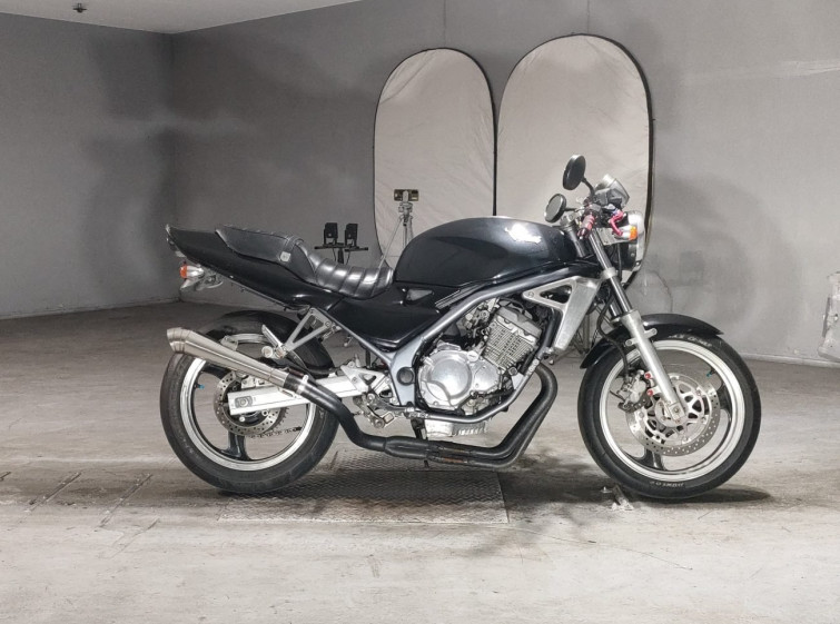 Мотоцикл Kawasaki BALIUS ZR250 с пробегом 32545 km
